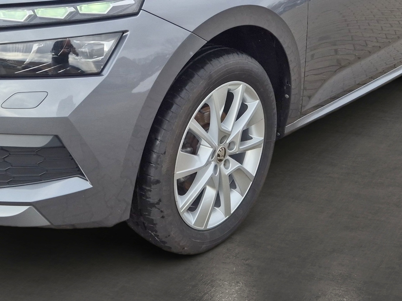 Škoda Kamiq 1.0 TSI Tour LM 2xKlima DynLicht Kessy Bild 6