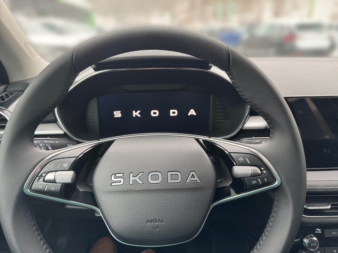 Škoda Fabia 1.0 TSI Tour LM Kam. 2xKlima DynLicht Bild 8