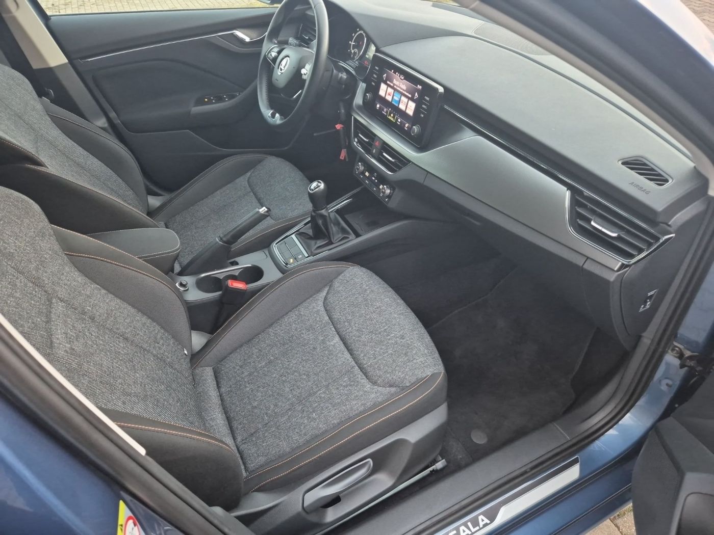 Škoda Scala 1.0 TSI Clever LM Kam. KlimaA LED FS beh. Bild 16