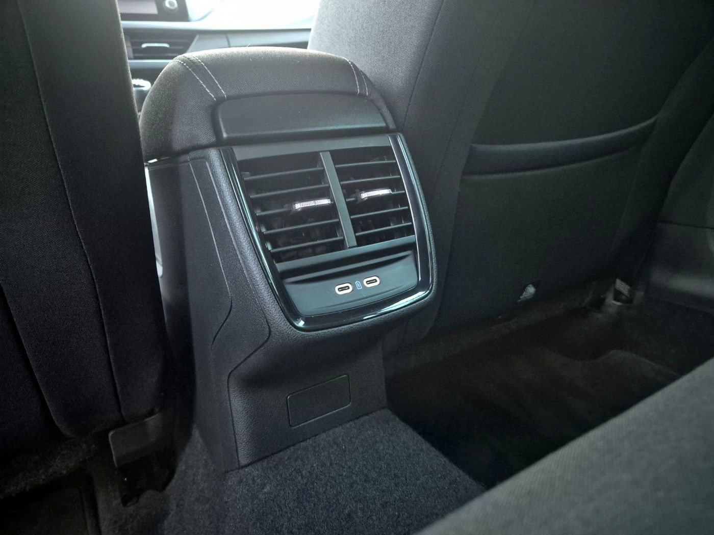 Škoda Scala 1.0 TSI Clever LM Kam. KlimaA LED FS beh. Bild 18