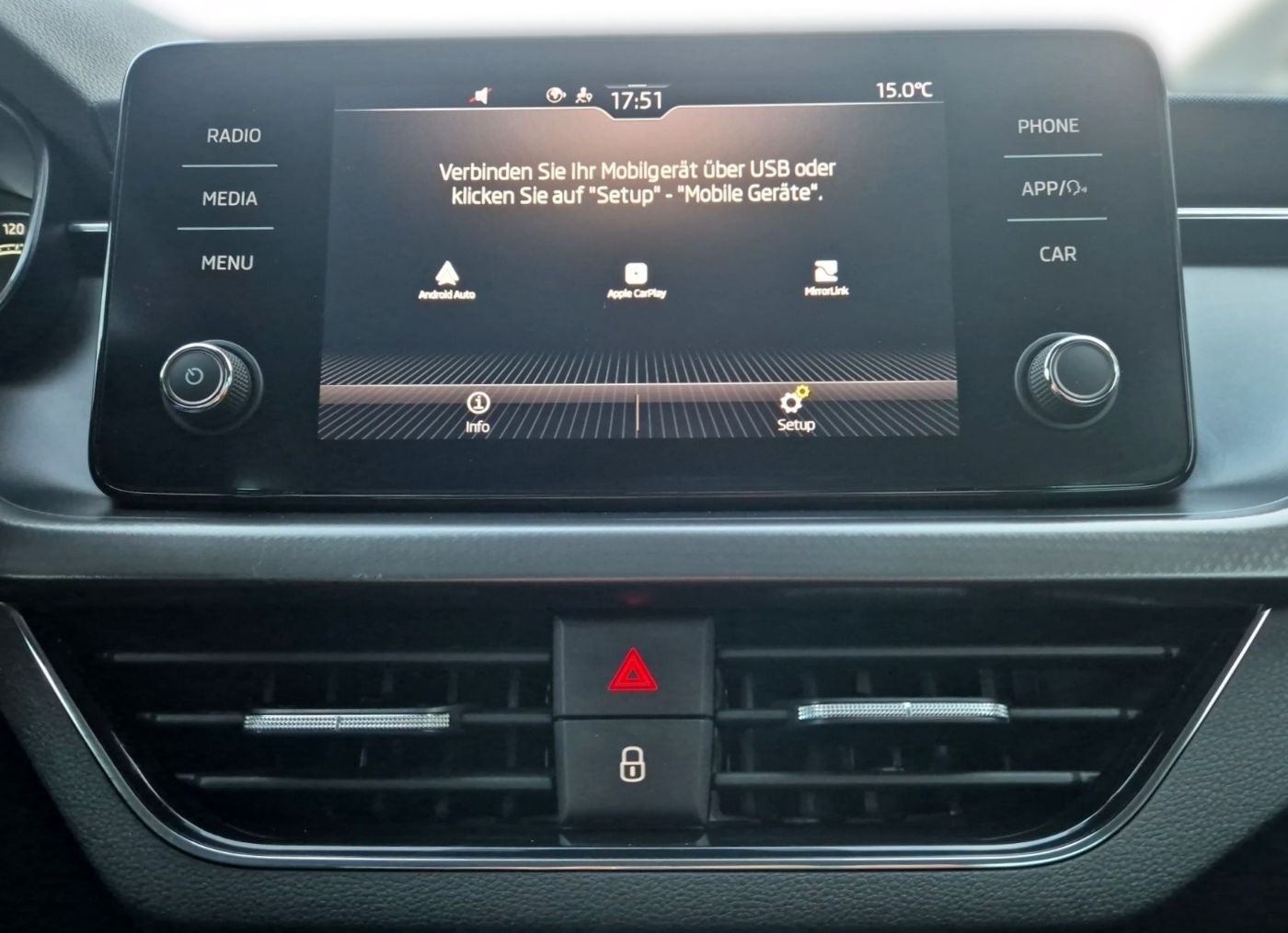 Škoda Scala 1.0 TSI Clever LM Kam. KlimaA LED FS beh. Bild 12