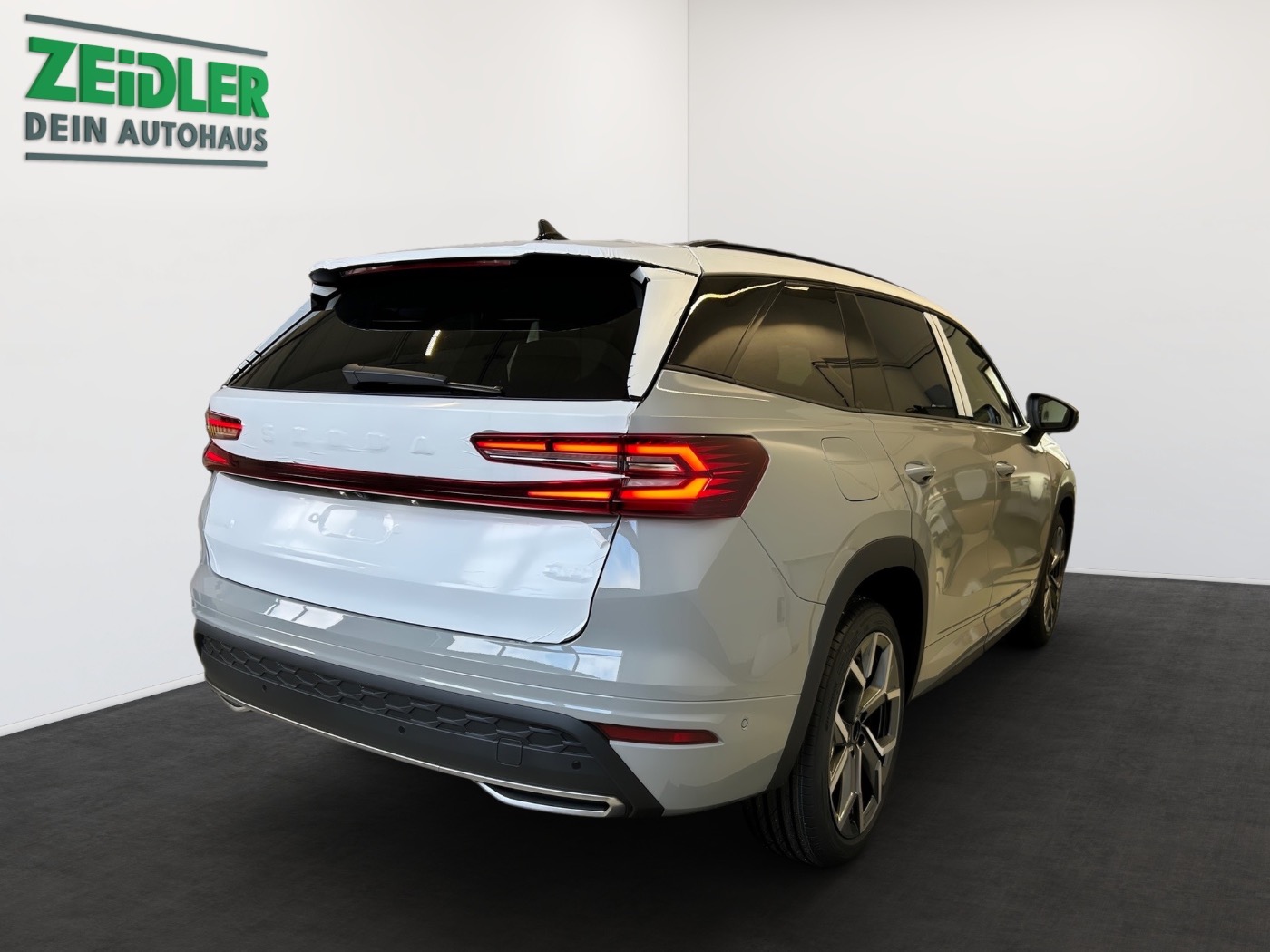 Škoda Kodiaq Sportline 2,0 TSI DSG Navi SportS. ParkAss Bild 3