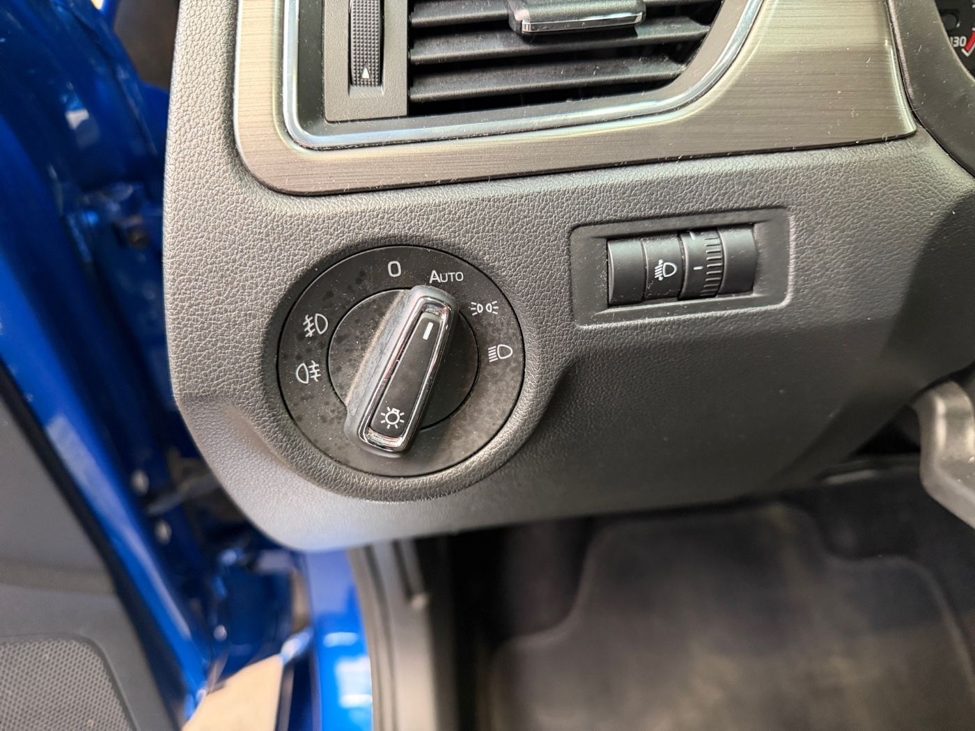 Škoda Rapid Spaceback 1.0 TSI Clever SHZ PDC Klima Navi Bild 13