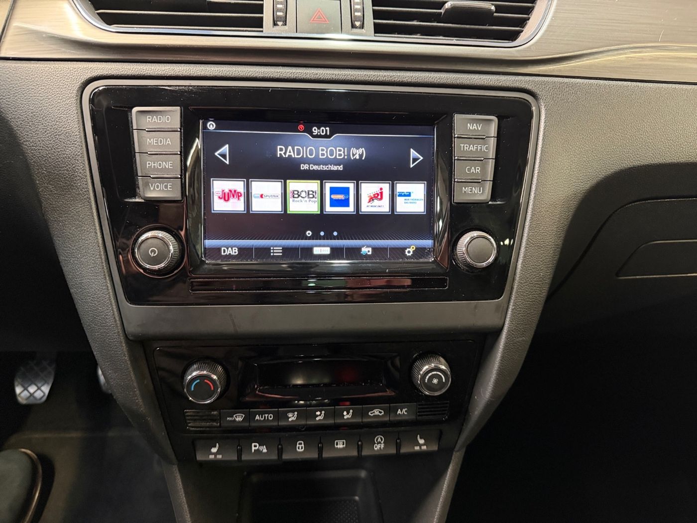 Škoda Rapid Spaceback 1,0 TSI Clever SHZ PDC Klima Navi Bild 9