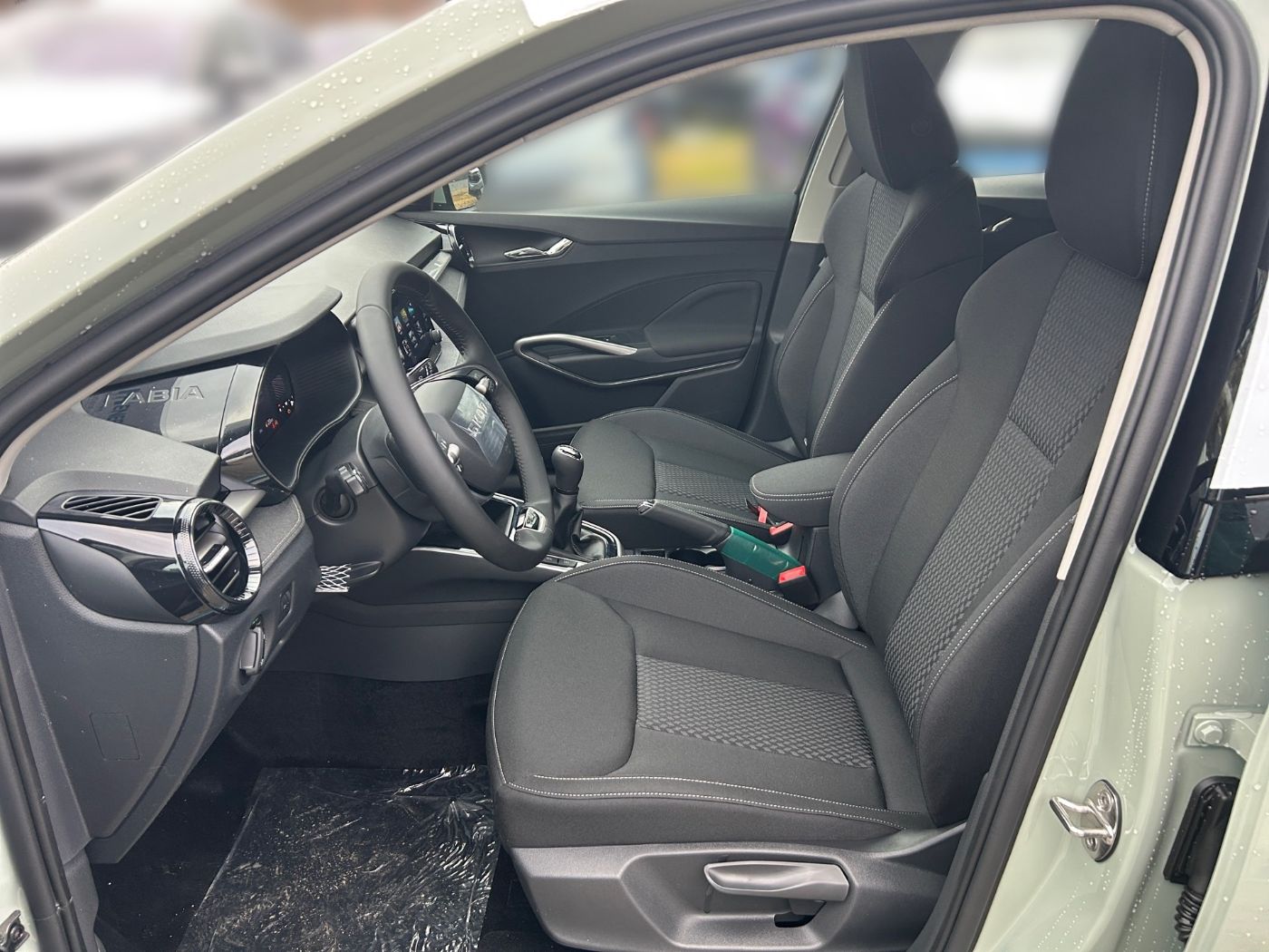 Škoda Fabia 1.0 MPI Selection Navi 2xKlima KlimaA LED Bild 7