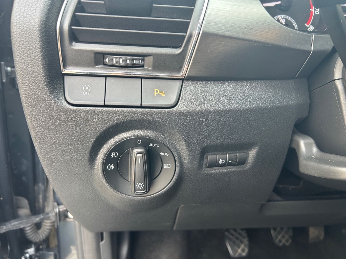 Škoda Fabia Combi 1.0 TSI Drive 125 ACC PDC Climatronic Bild 14