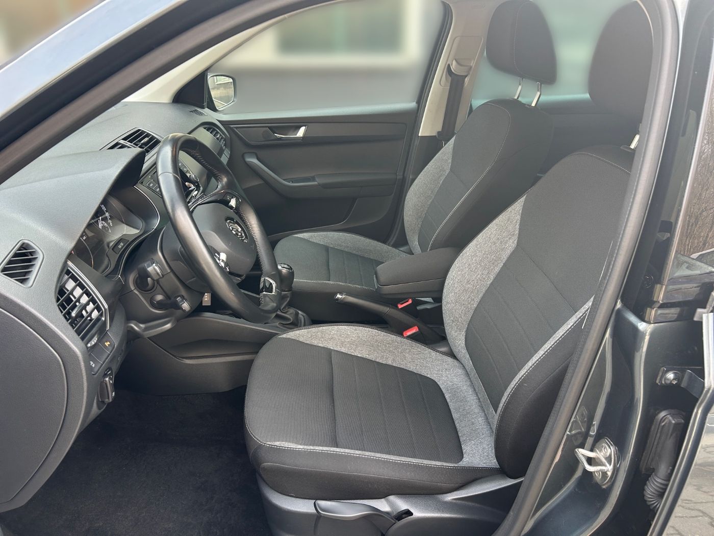 Škoda Fabia Combi 1.0 TSI Drive 125 ACC PDC Climatronic Bild 7