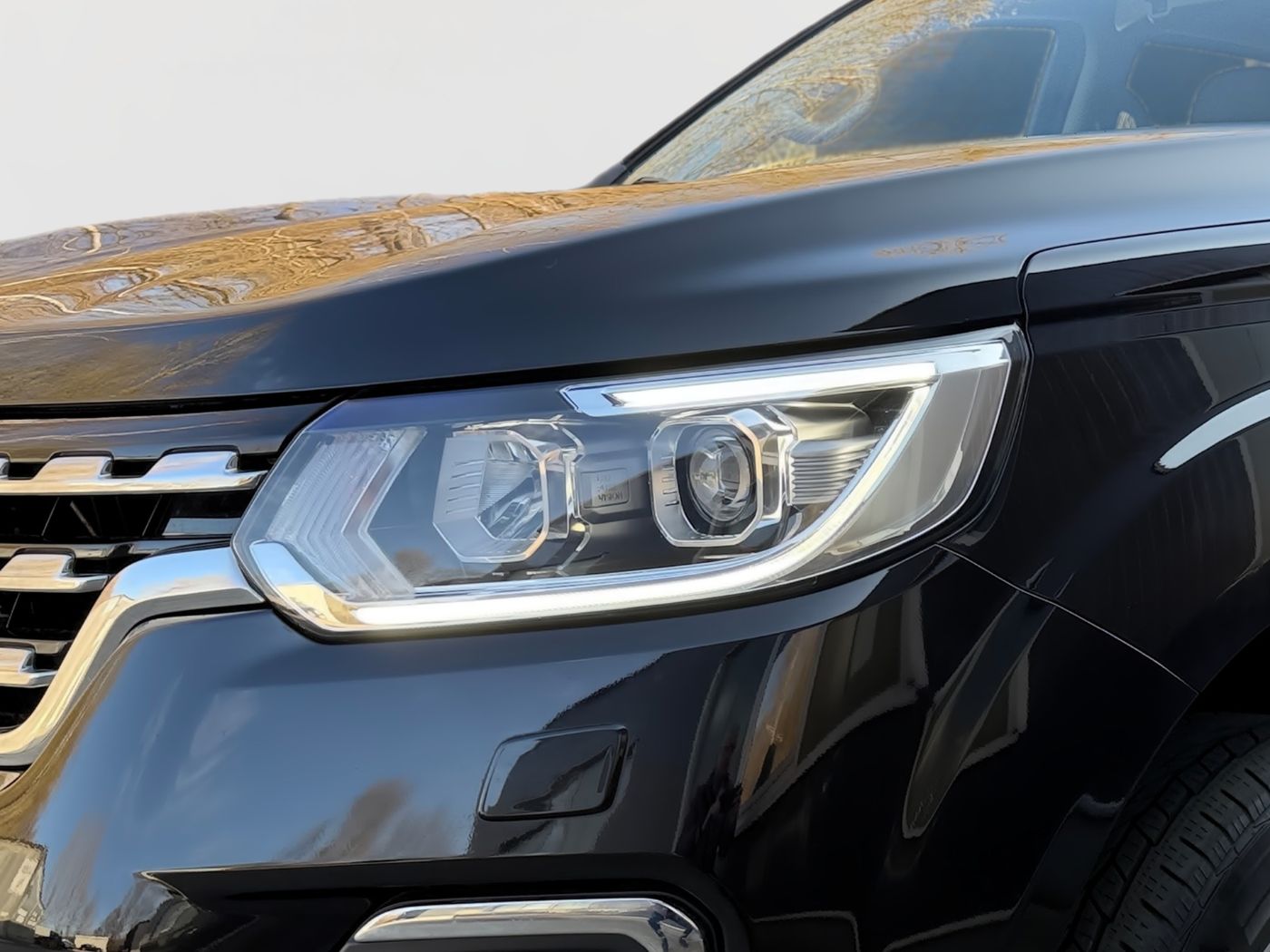 Renault Alaskan 2.3 dCi 190 AT Intens DC 4x4 Navi Bild 5