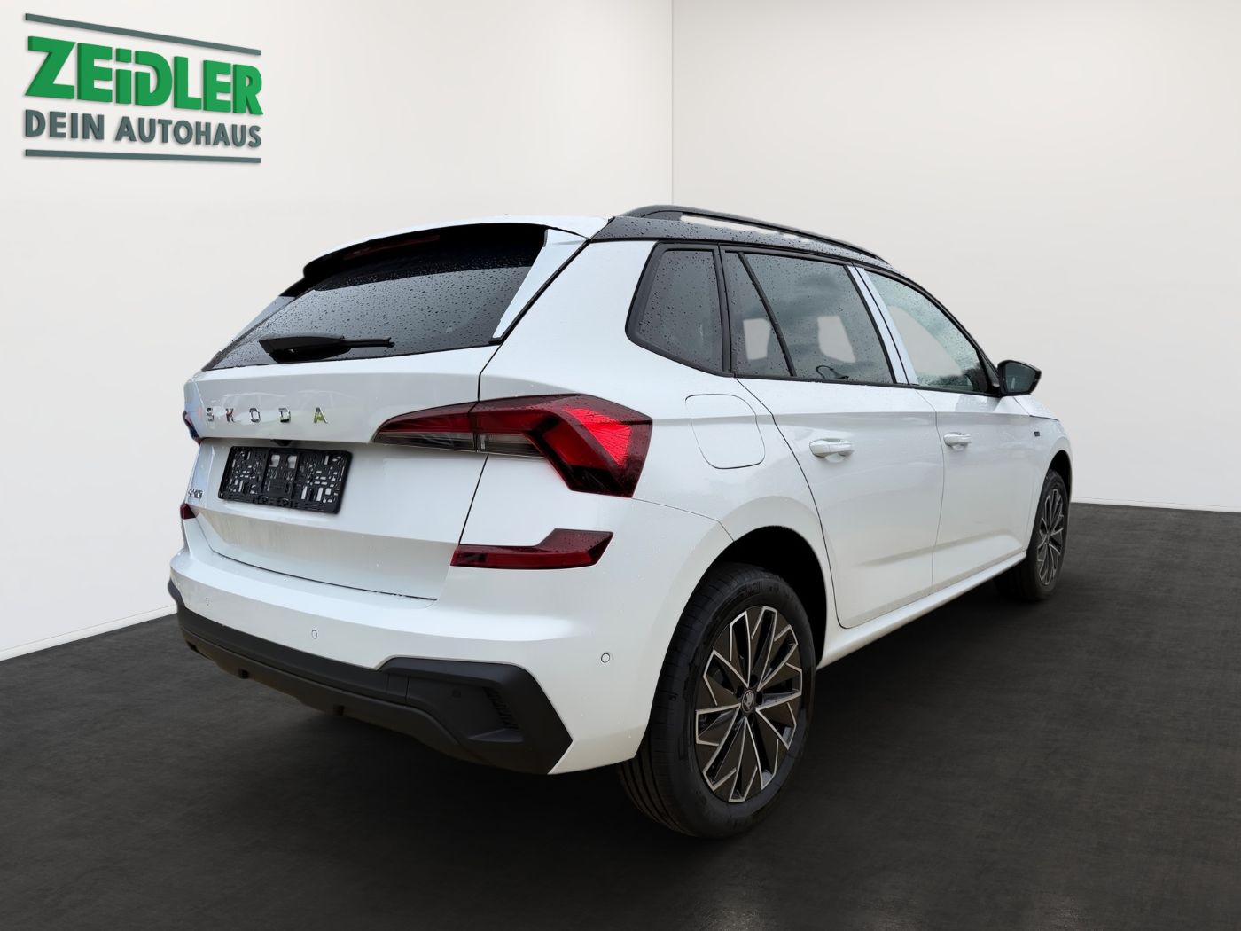 Škoda Kamiq 1.0 TSI Tour DSG LM Navi ACC AHK LED Bild 3