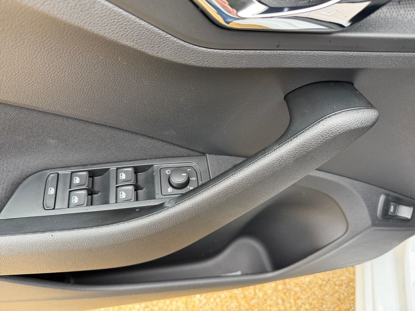 Škoda Kamiq 1.0 TSI Tour DSG LM Navi ACC AHK LED Bild 15