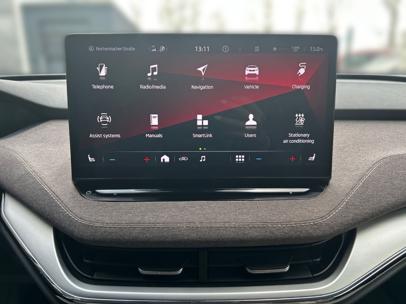 Škoda Enyaq 60 Lodge LM Navi Kam. ACC Akustikglas Bild 8