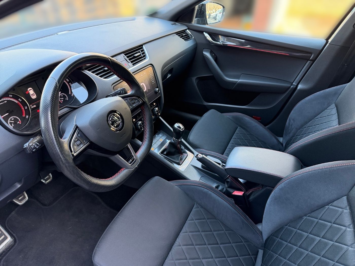 Škoda Octavia 2.0 TSI RS 245 LM Navi LED 2xKlima Bild 7