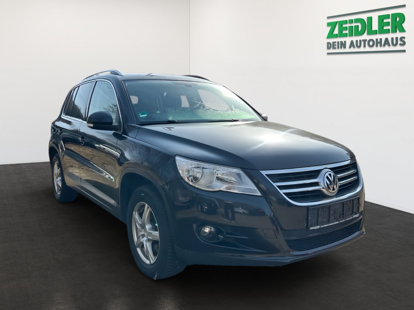 VW Tiguan 2.0 TSI 4Motion Team Navi SportS. ParkAss Bild 2