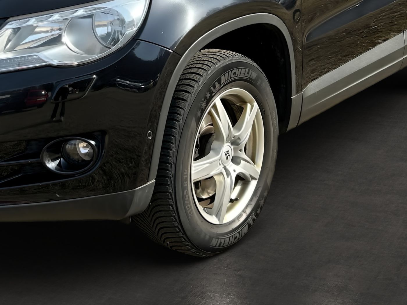 VW Tiguan 2.0 TSI 4Motion Team Navi SportS. ParkAss Bild 6