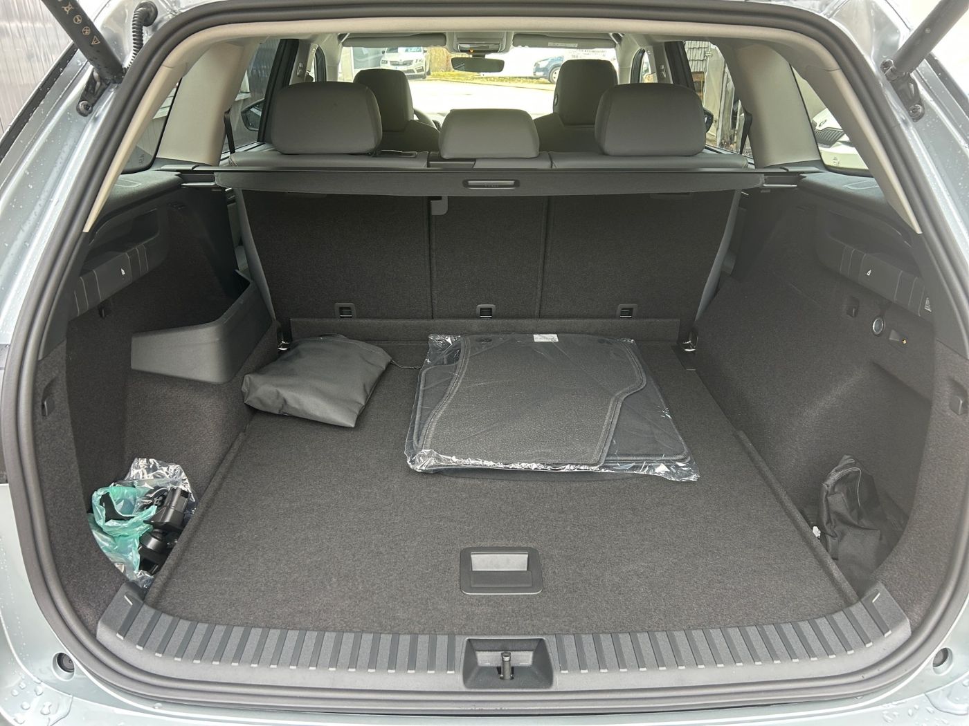 Škoda Kodiaq 2.0 TDI Selection DSG Navi Kam. 4xSHZ ACC Bild 12