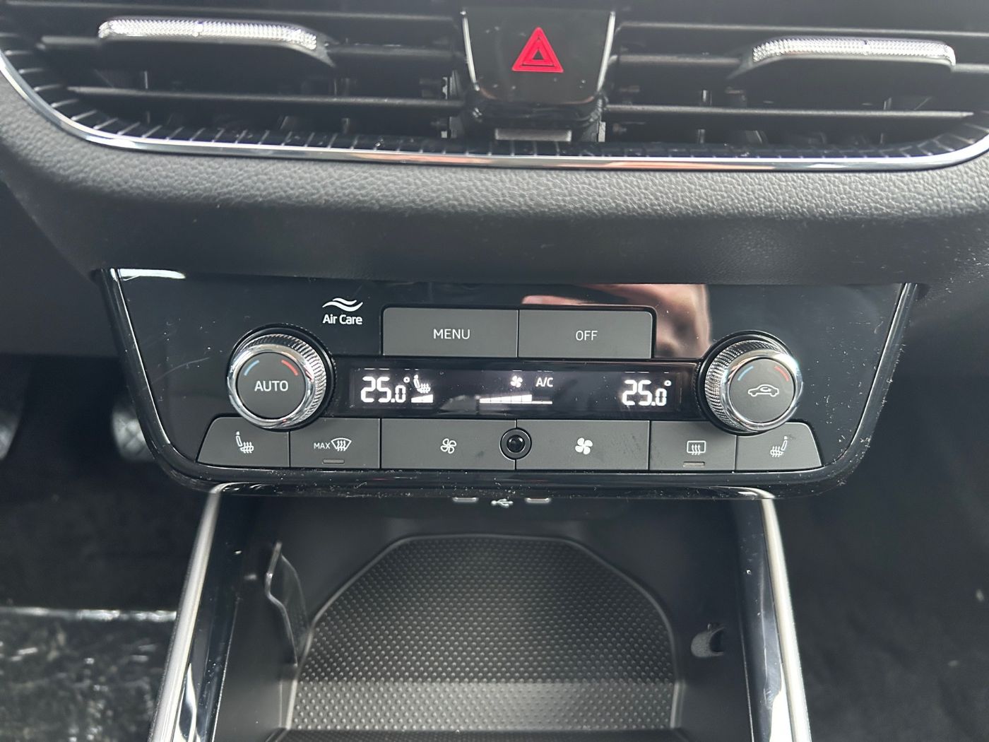 Škoda Fabia 1.0 MPI Selection Climatronic LED Tempomat Bild 15