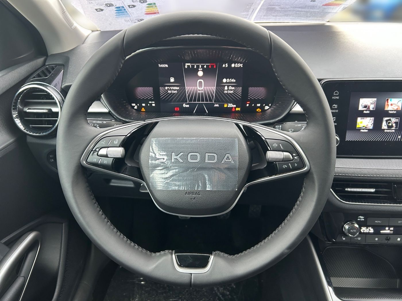 Škoda Fabia 1.0 MPI Selection Climatronic LED Tempomat Bild 8