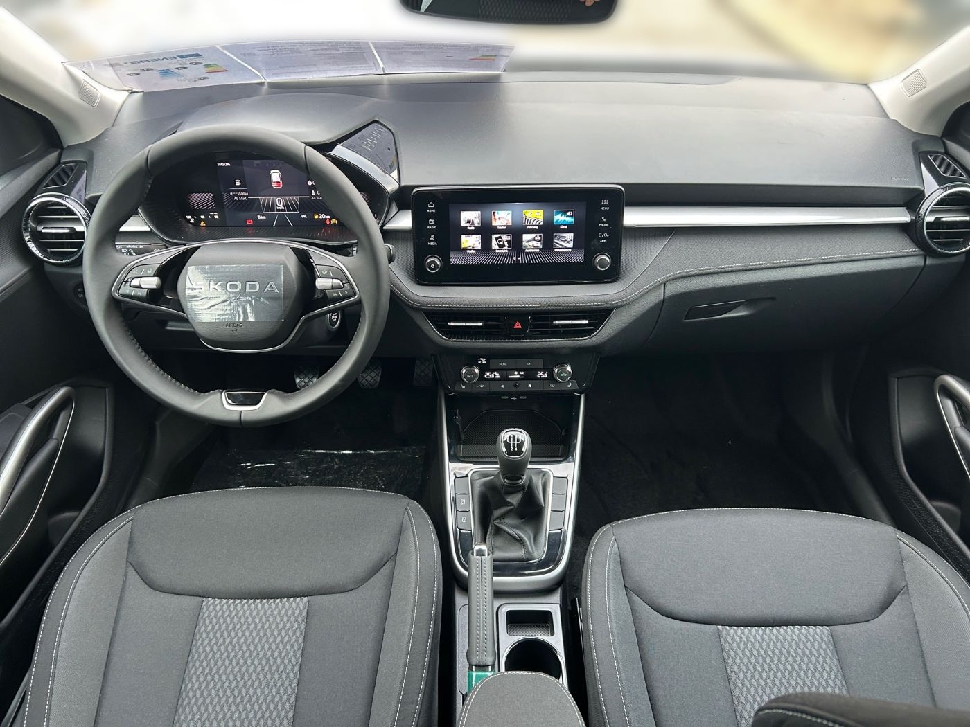 Škoda Fabia 1.0 MPI Selection Climatronic LED Tempomat Bild 10