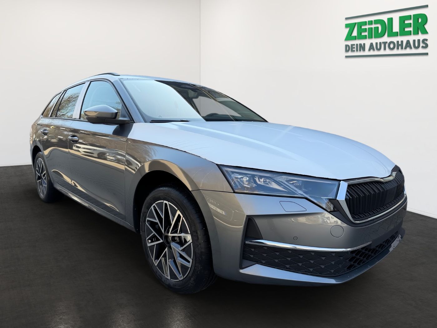 Škoda Octavia Combi Selection 2,0 TDI DSG Navi Kam. ACC Bild 2