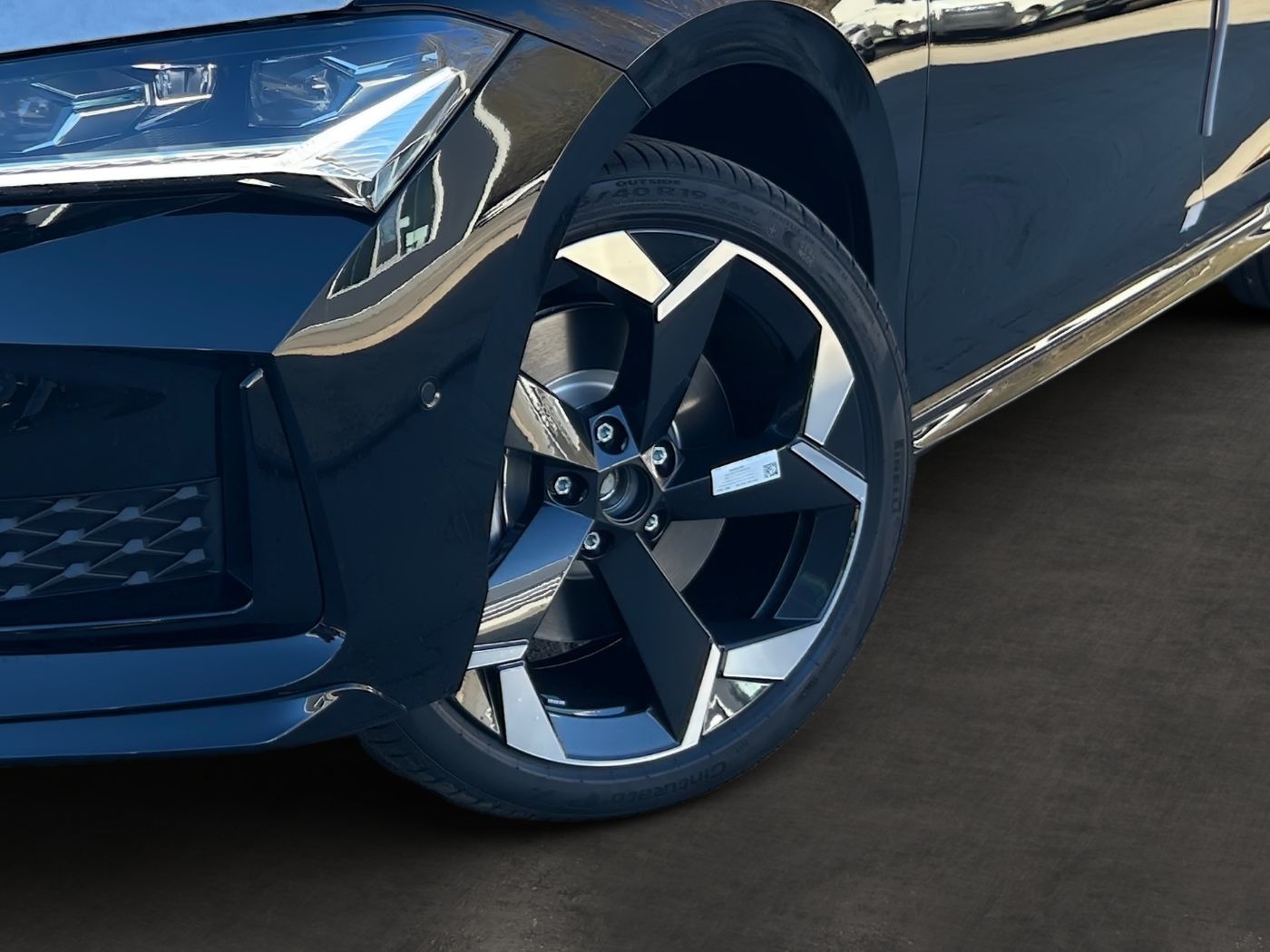 Škoda Superb Combi Sportline 2,0 TSI DSG Navi AHZV Bild 6