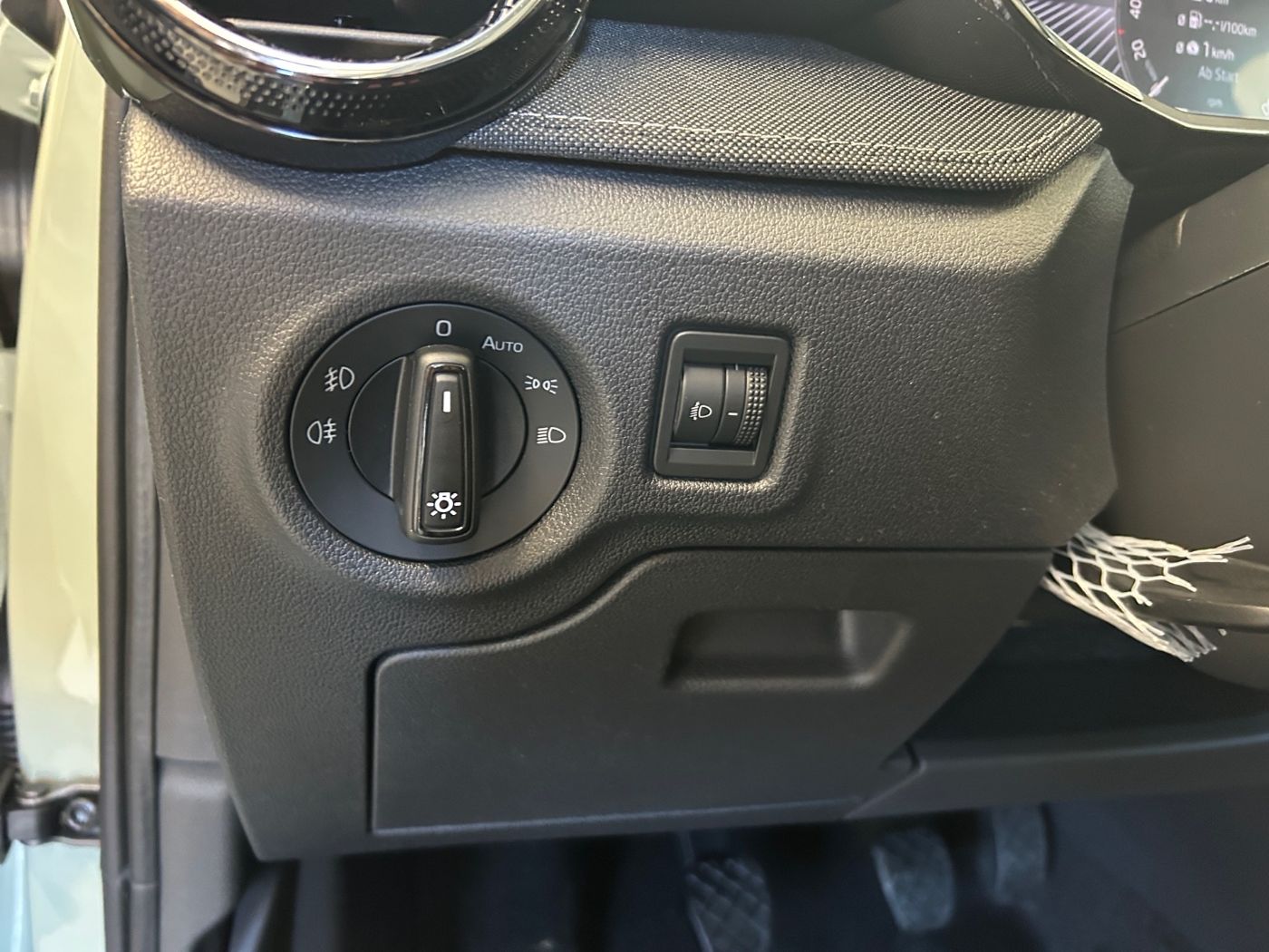 Škoda Fabia 1.0 TSI Selection LM LED Climatronic Bild 14