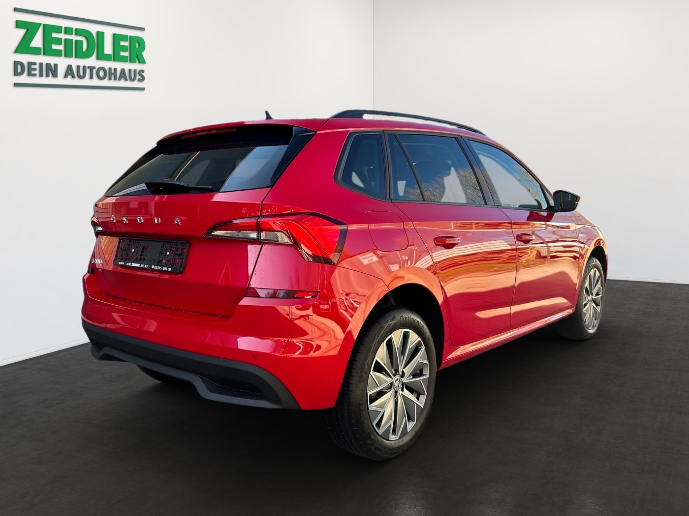 Škoda Kamiq 1.0 TSI Tour LM  KlimaA LED PDC SHZ Bild 3