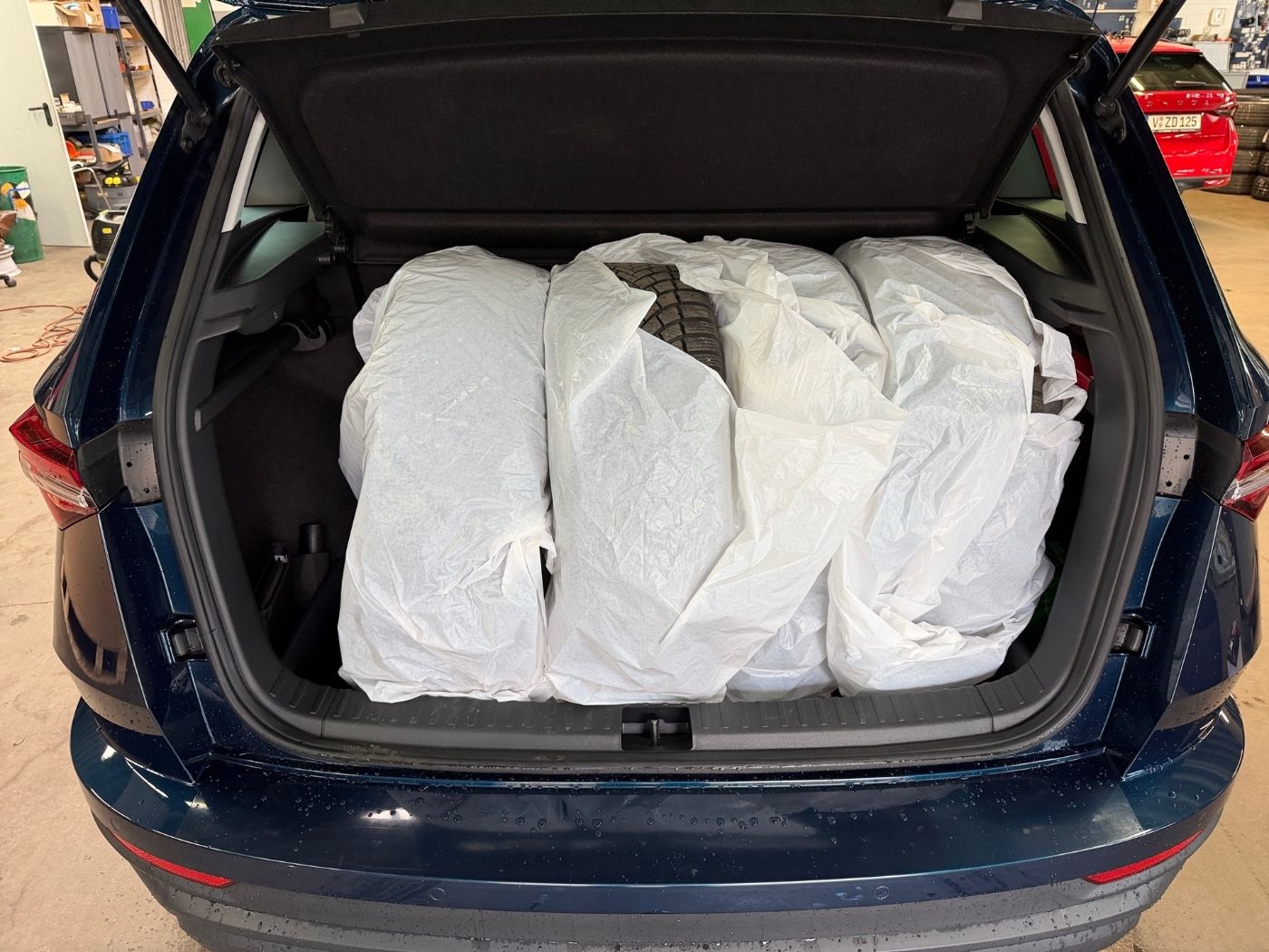 Škoda Karoq 1.5 TSI ACT Tour LM LED 2xKlima 4xSHZ AHK Bild 12