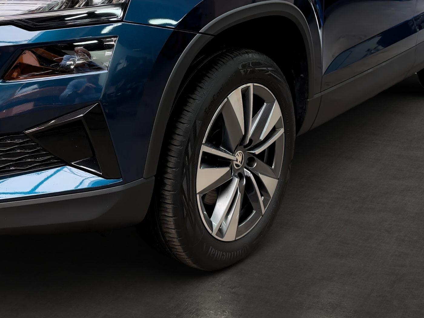 Škoda Karoq 1.5 TSI ACT Tour LM LED 2xKlima 4xSHZ AHK Bild 6