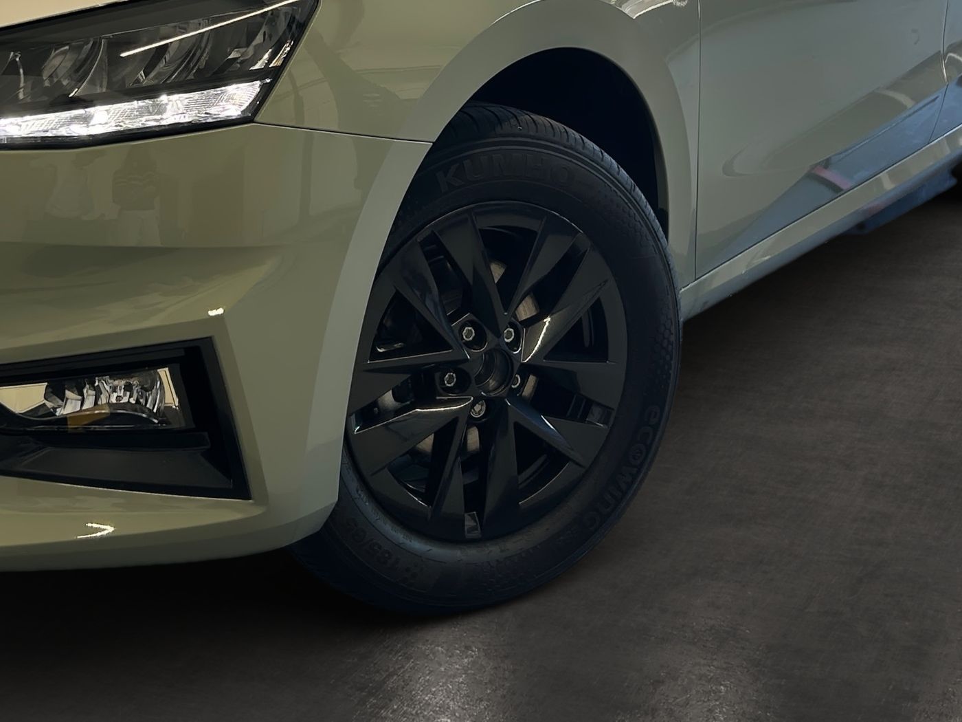 SKODA Fabia 1.0 TSI Selection LM SHZ LED Climatronic Bild 6