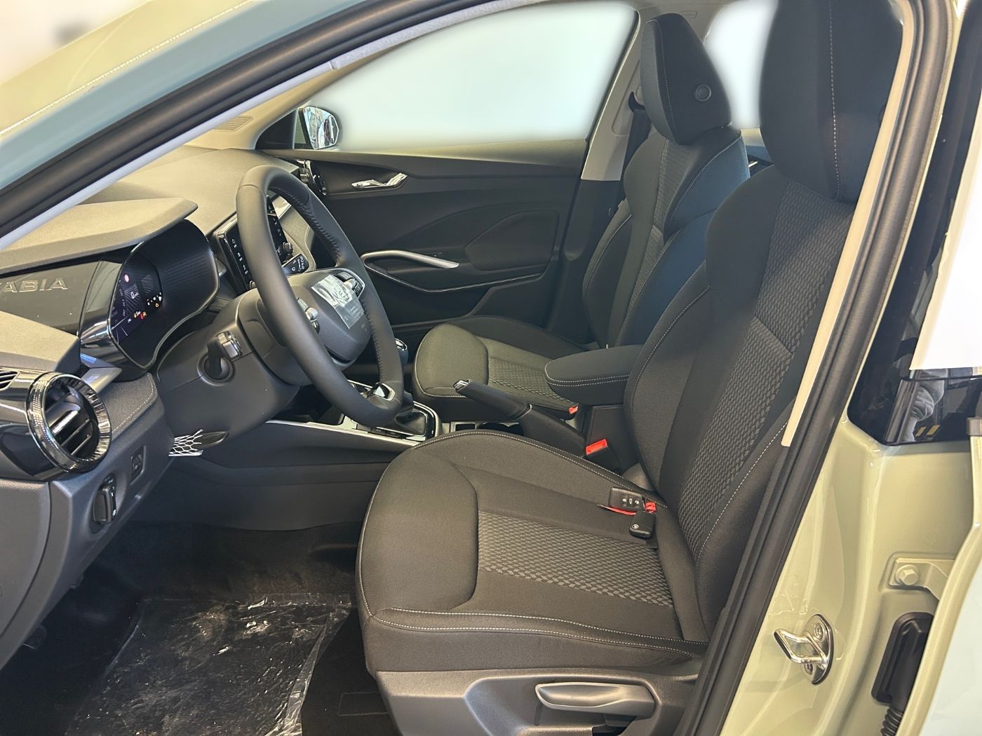 SKODA Fabia 1.0 TSI Selection LM SHZ LED Climatronic Bild 7