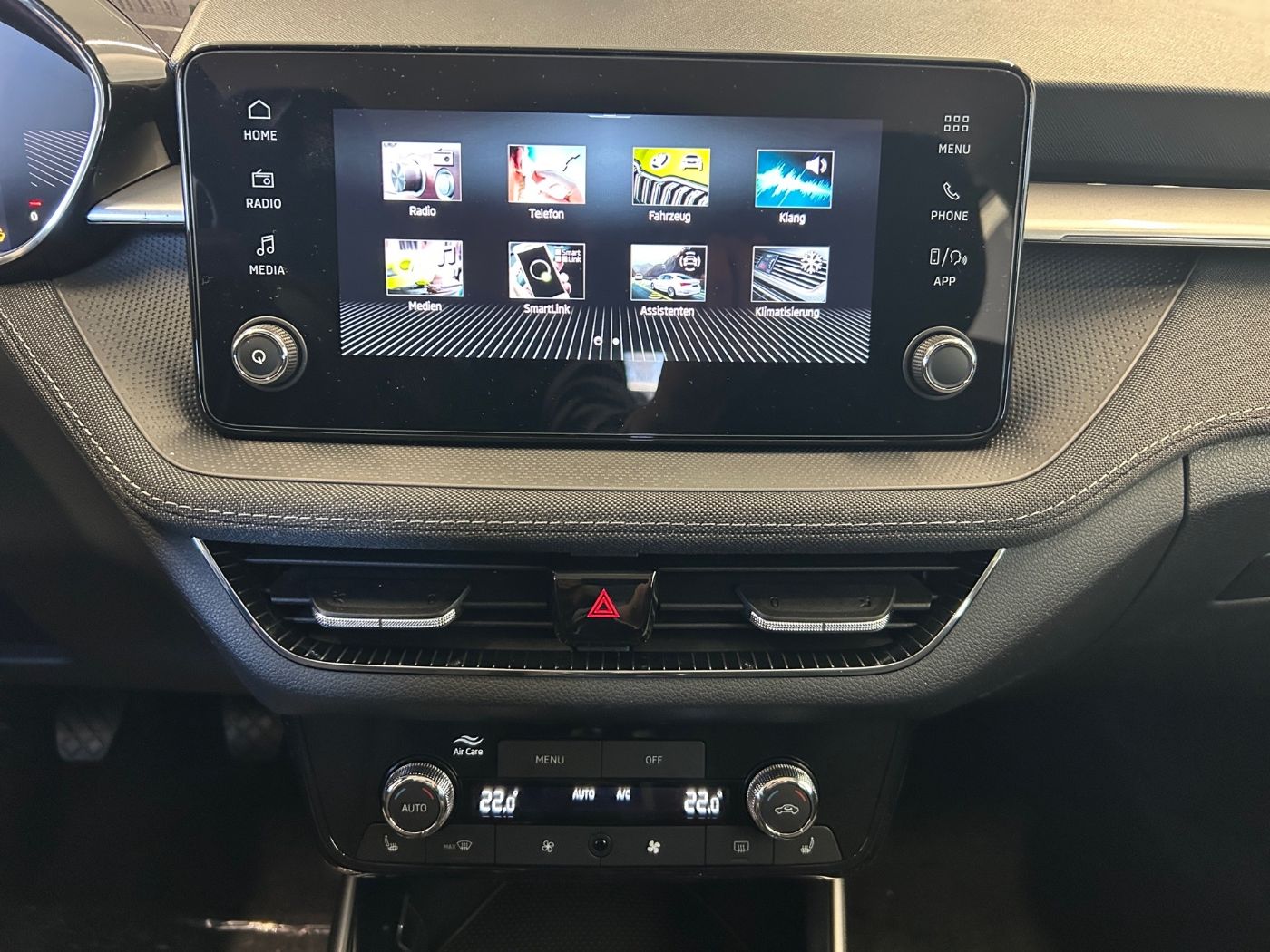 SKODA Fabia 1.0 TSI Selection LM SHZ LED Climatronic Bild 9
