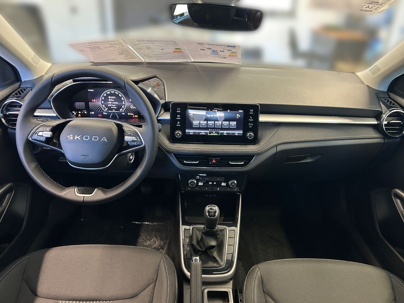 SKODA Fabia 1.0 TSI Selection LM SHZ LED Climatronic Bild 10