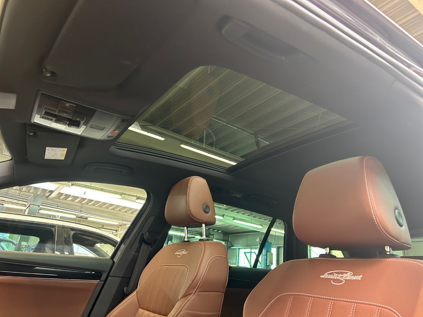 Škoda Superb Combi 2.0 TSI L&amp;K 4x4 LM Navi Pano 360 SD Bild 19