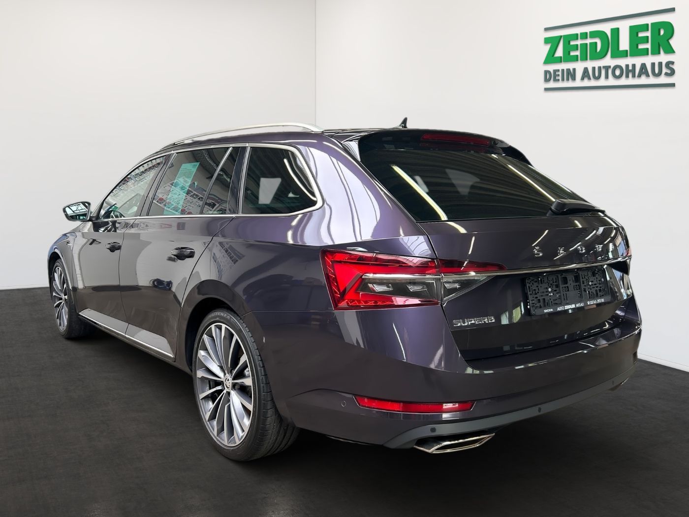Škoda Superb Combi 2.0 TSI L&amp;K 4x4 LM Navi Pano 360 SD Bild 4