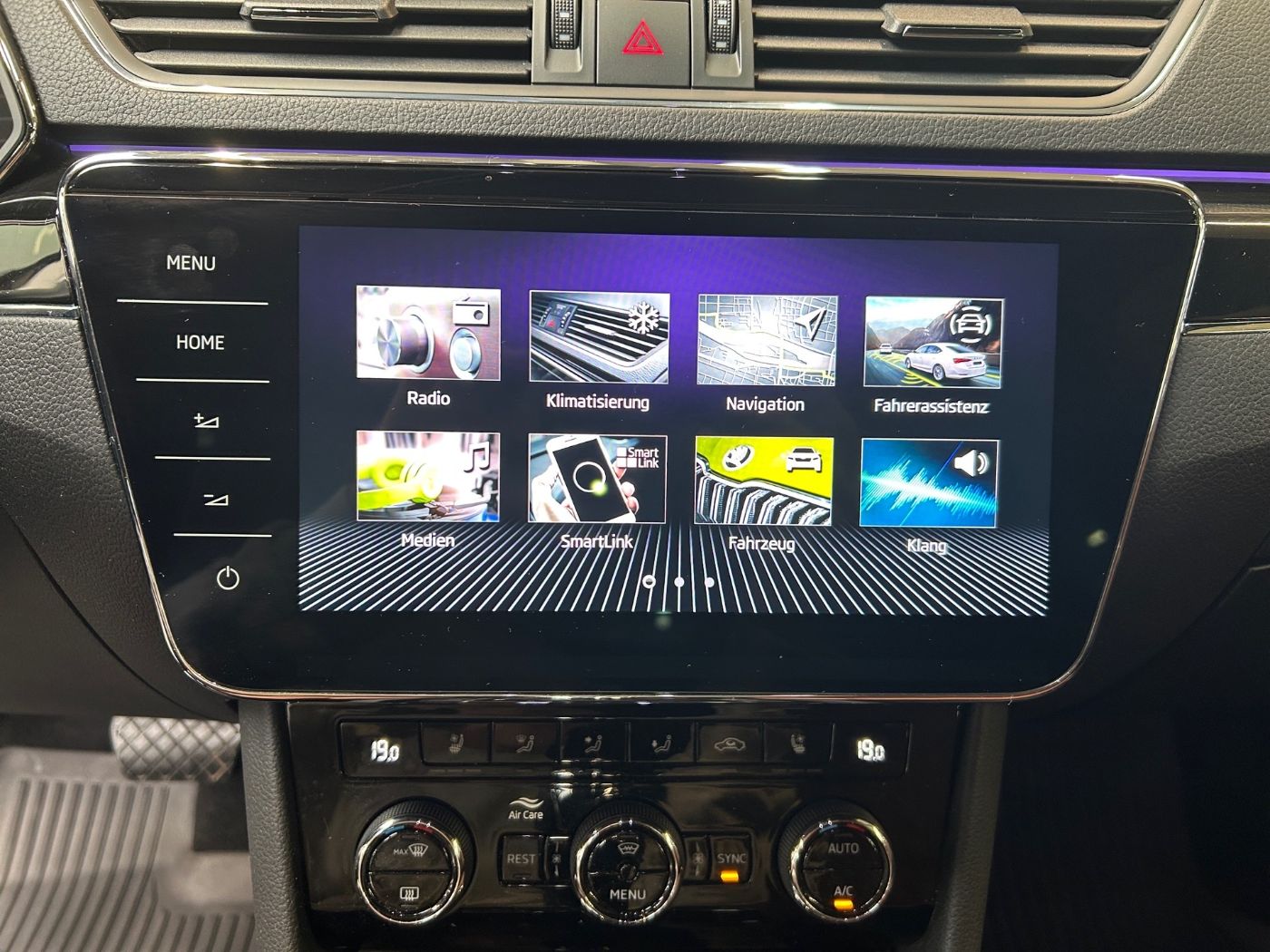 Škoda Superb Combi 2.0 TSI L&amp;K 4x4 LM Navi Pano 360 SD Bild 9