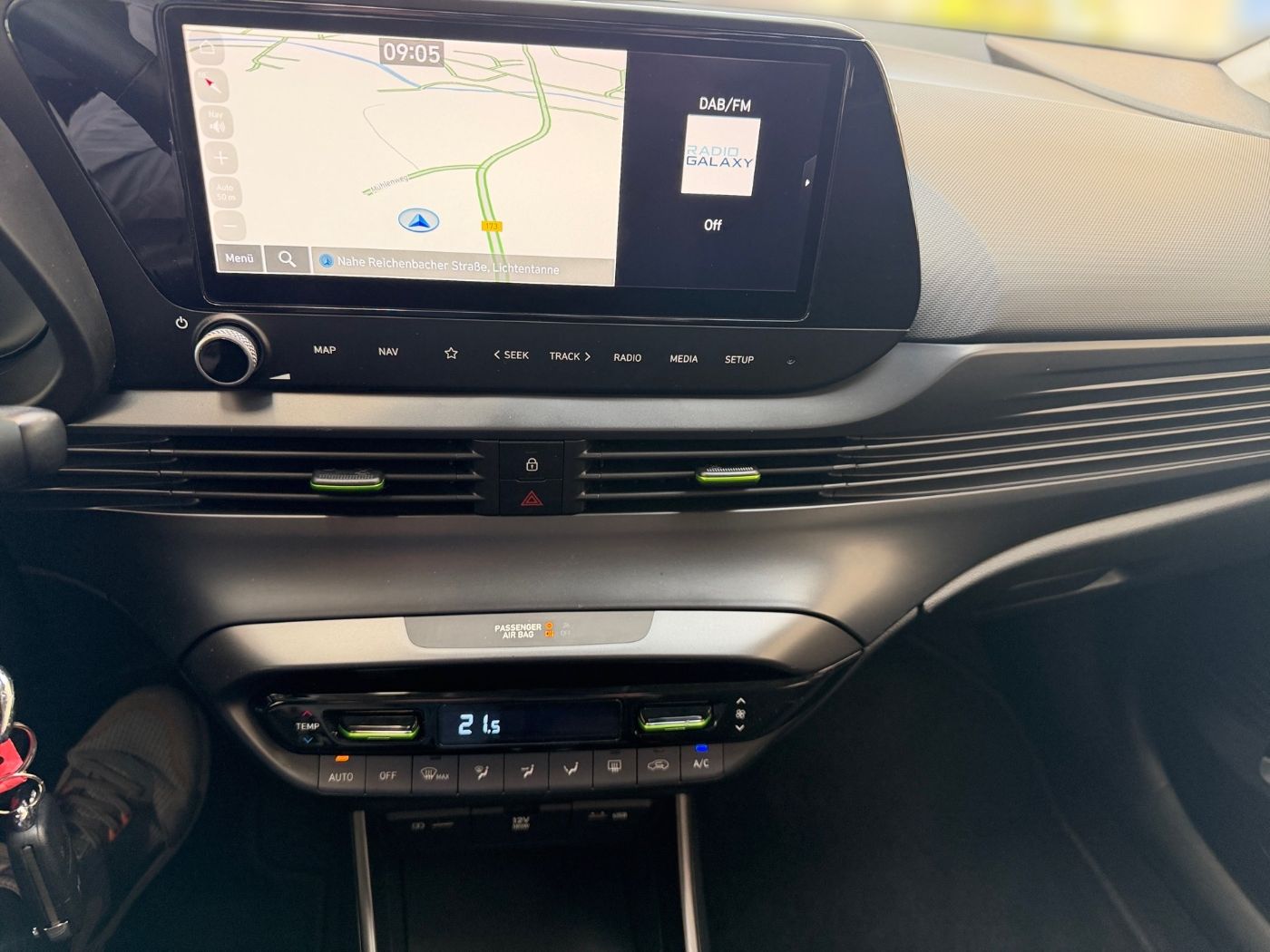 Hyundai i20 Intro Edition Mild-Hybrid 1,0 T-GDI LED Navi Bild 9