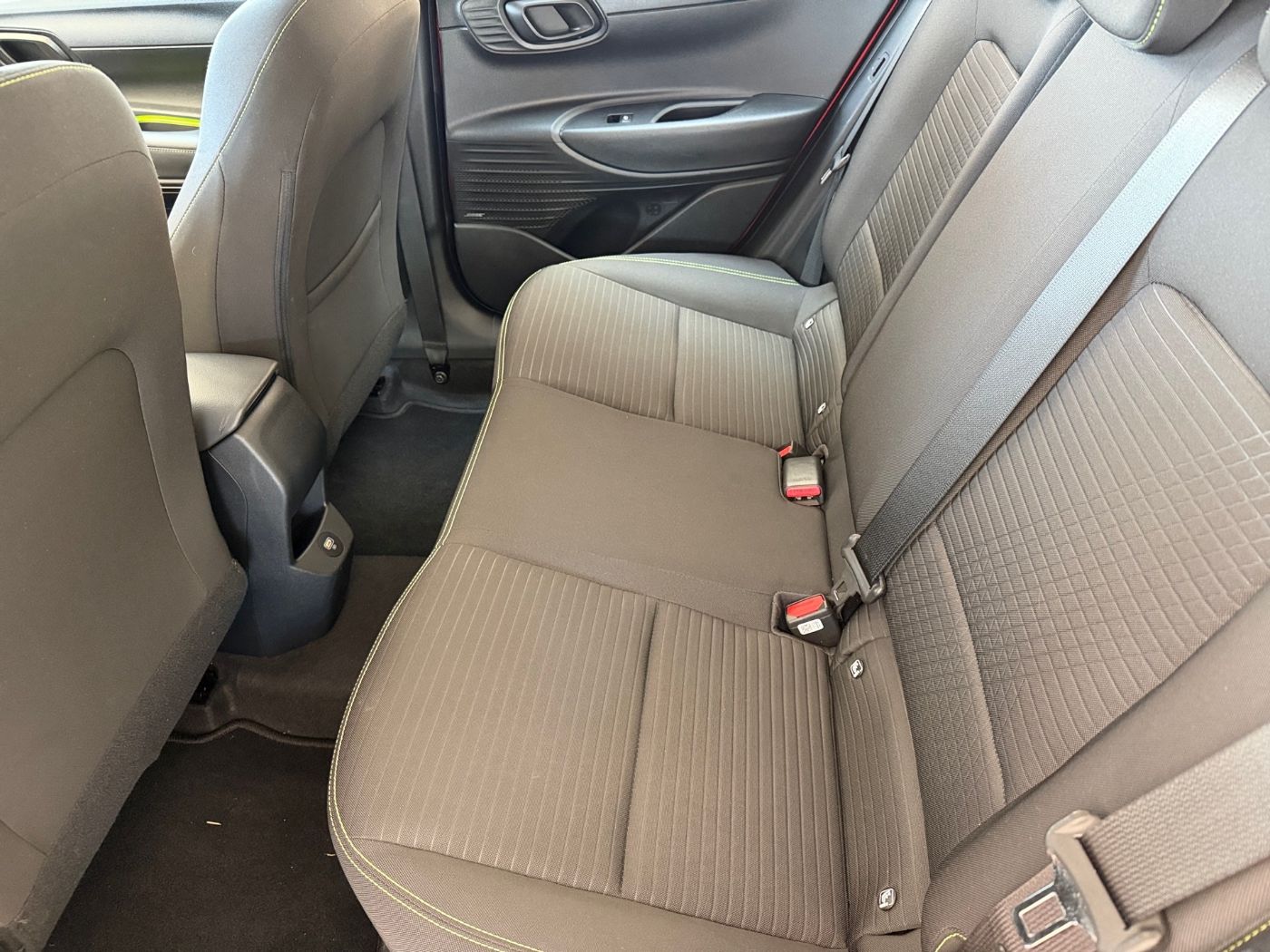 Hyundai i20 Intro Edition Mild-Hybrid 1,0 T-GDI LED Navi Bild 11