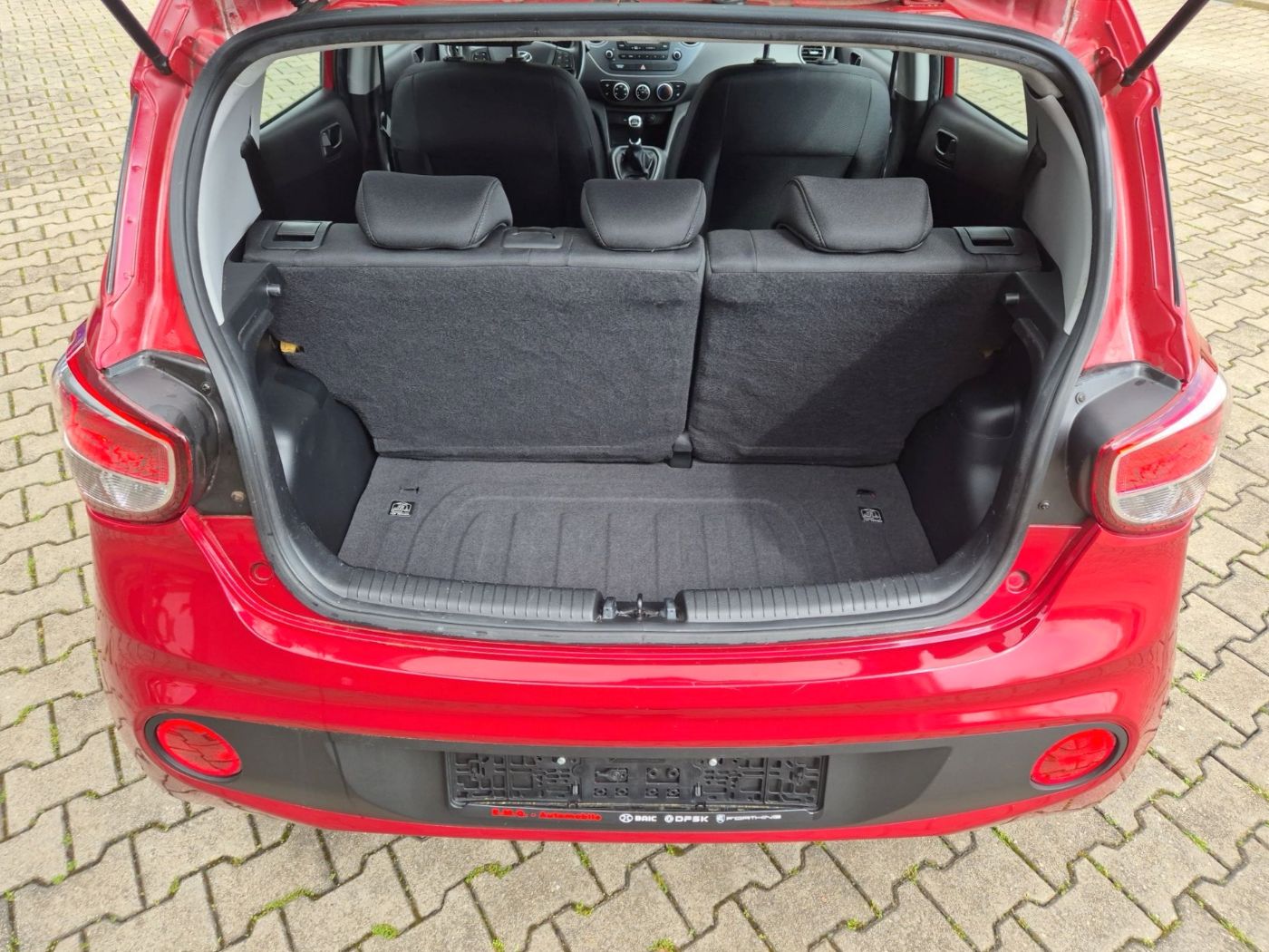 Hyundai i10 1.0 YES! LM SHZ Klima beh. Lenkrad Bild 15