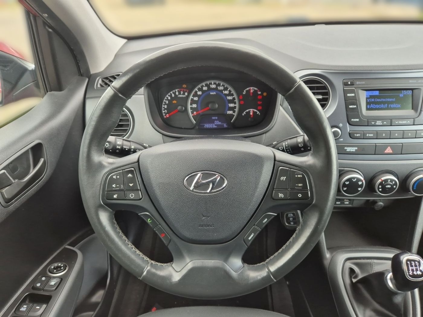 Hyundai i10 1.0 YES! LM SHZ Klima beh. Lenkrad Bild 10