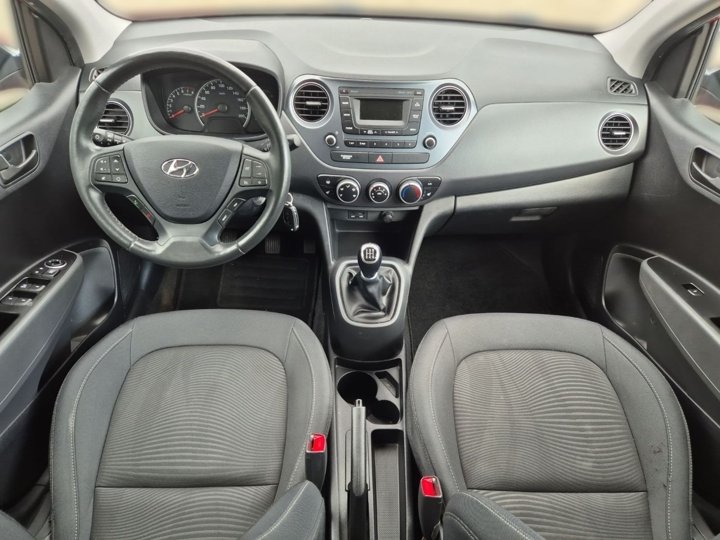 Hyundai i10 1.0 YES! LM SHZ Klima beh. Lenkrad Bild 12