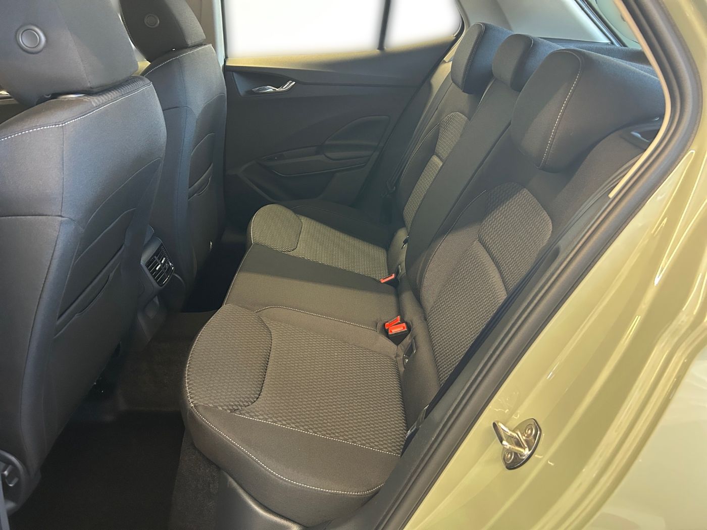 Škoda Fabia 1.0 TSI Selection LM Navi SHZ KlimaA Bild 11