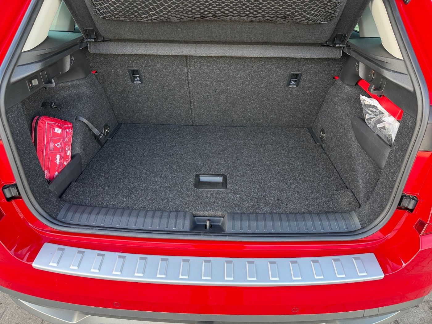 Škoda Kamiq 1.5 TSI Tour LM Navi 2xKlima AHK DynLicht Bild 12