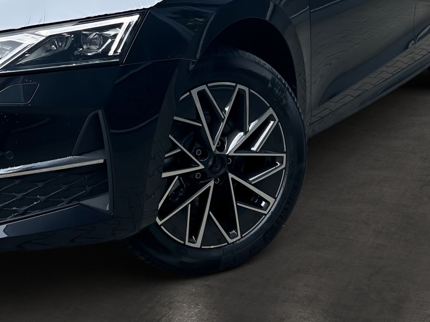 Škoda Octavia Combi Selection 2,0 TDI DSG Navi Kam. ACC Bild 6