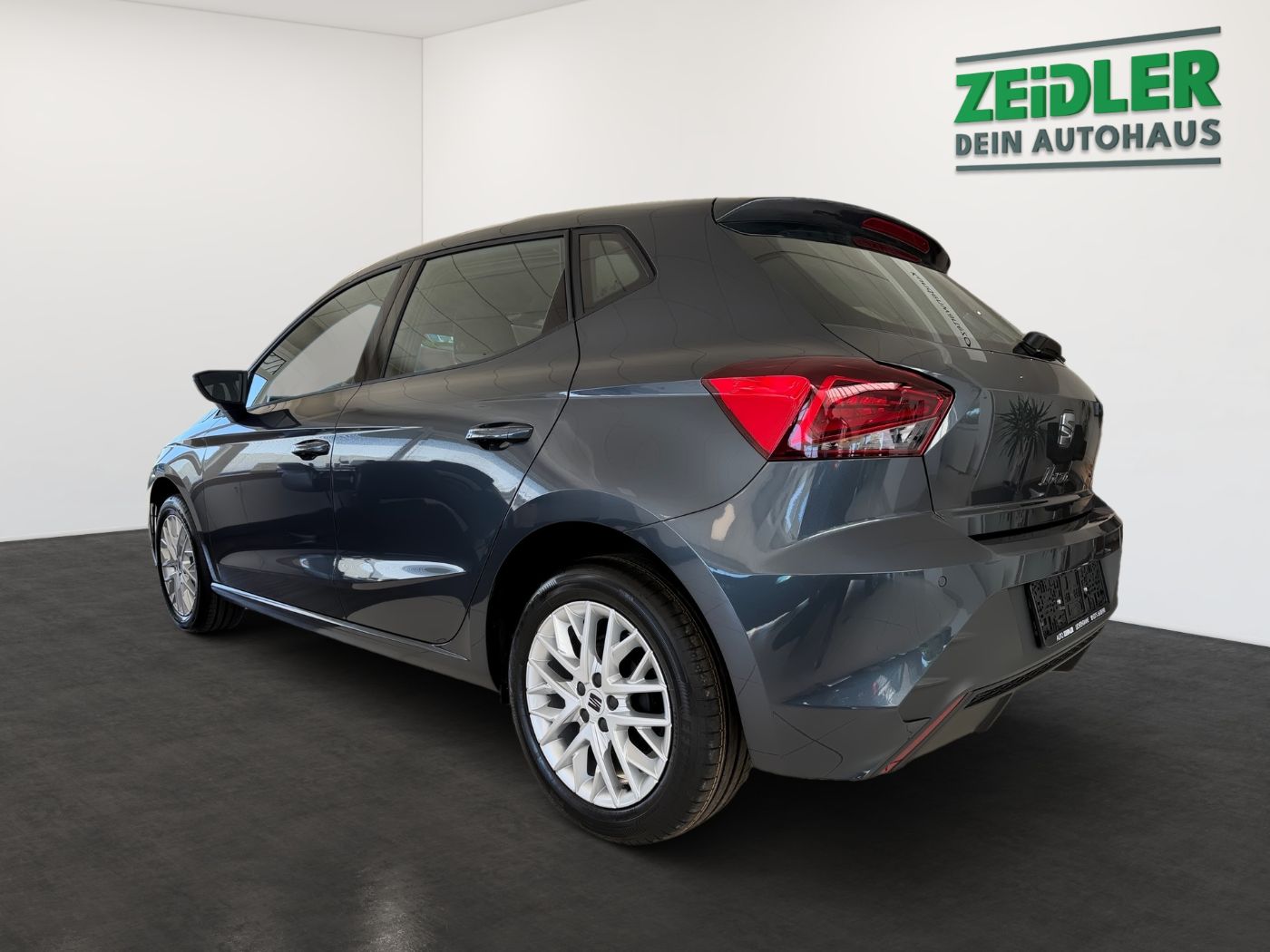 Seat Ibiza Style 1.0 TSI Facelift LED PDC SHZ RFK Bild 4