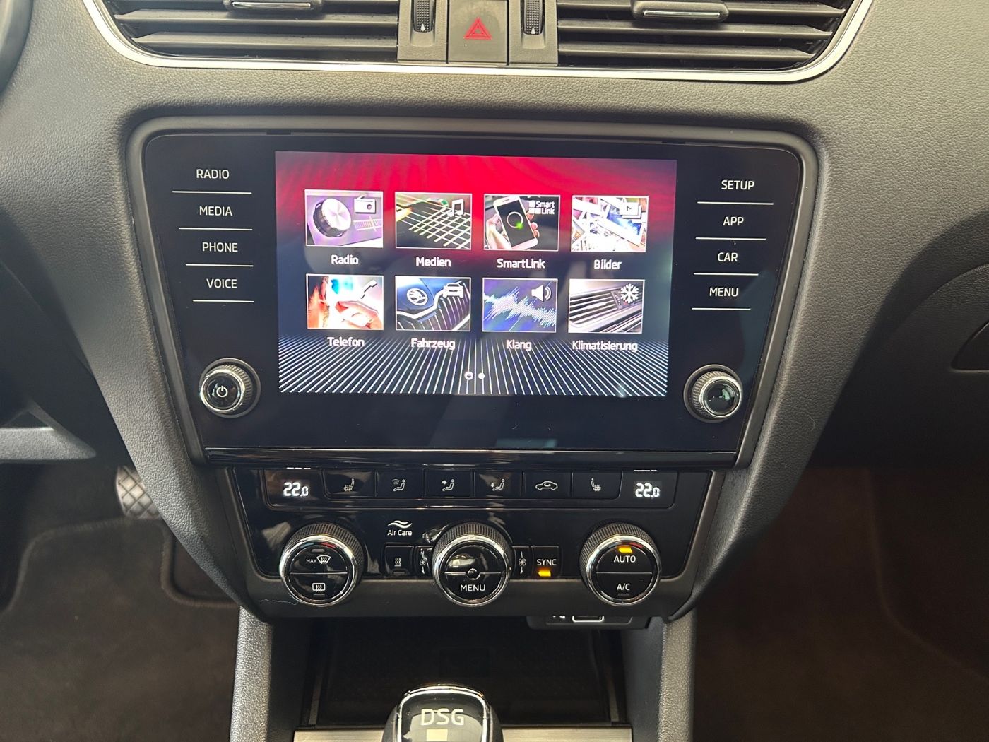 Škoda Octavia Combi Soleil 2,0 TDI DSG Kam. 2xKlima AHK Bild 9