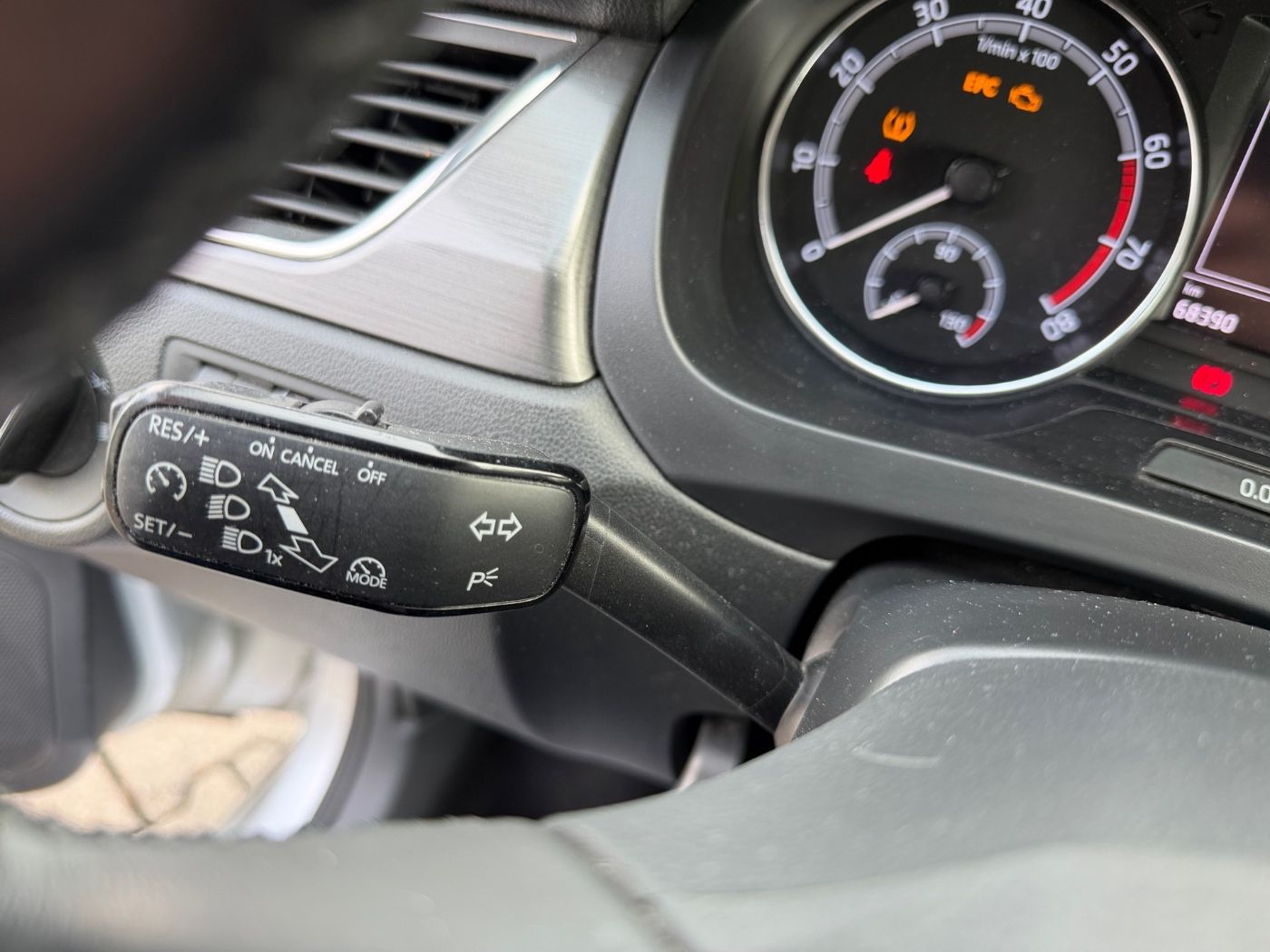 Škoda Rapid Spaceback Clever 1,0 TSI LM Xenon PDC Klima Bild 15