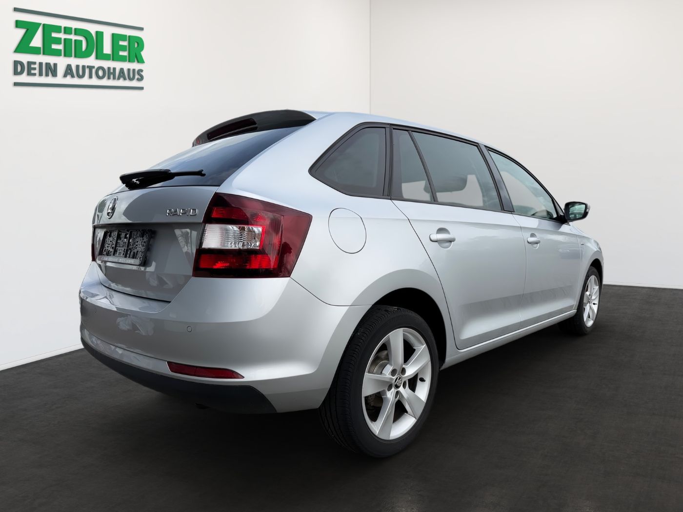 Škoda Rapid Spaceback Clever 1,0 TSI LM Xenon PDC Klima Bild 3