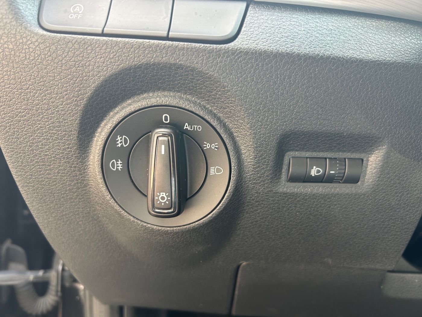 Škoda Fabia Combi 1.2 TSI Edition LM PDC SHZ Klima Bild 14