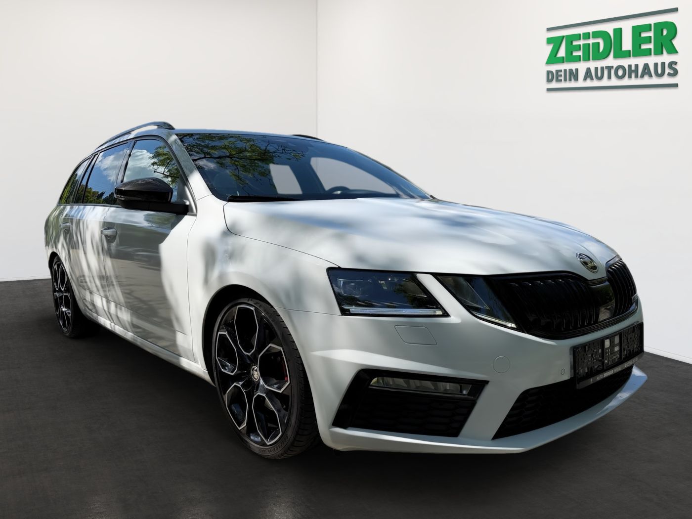 Škoda Octavia Combi RS 60 2,0 TDI 4x4 LM Navi Kam. ACC Bild 2