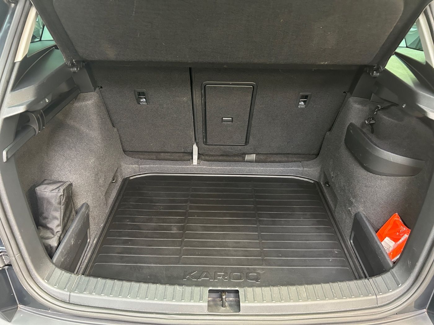 Škoda Karoq 2.0 TDI Clever 4x4 DSG AHK Navi Kam.2xKlima Bild 12